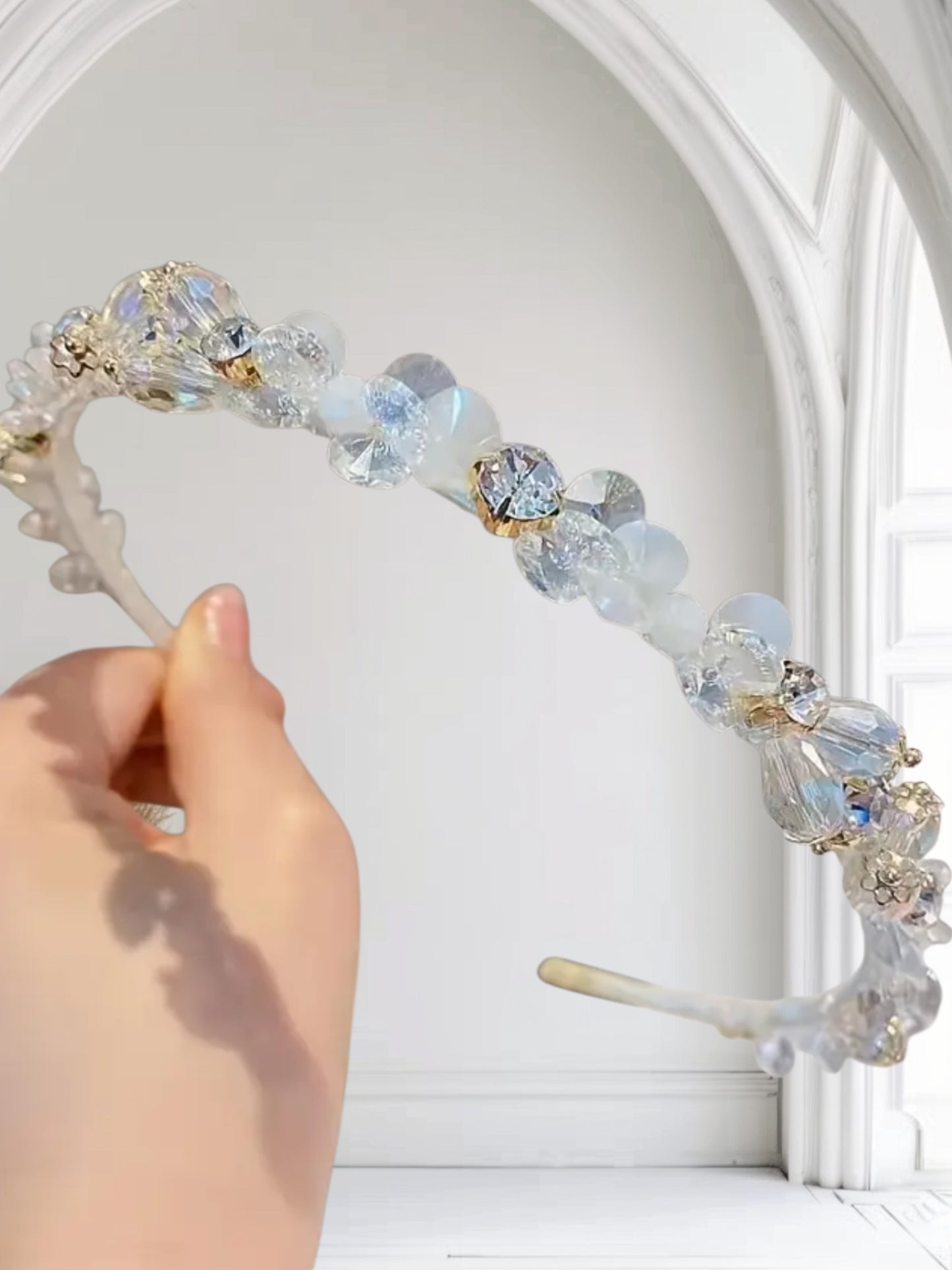 Diadema de cristales Ada