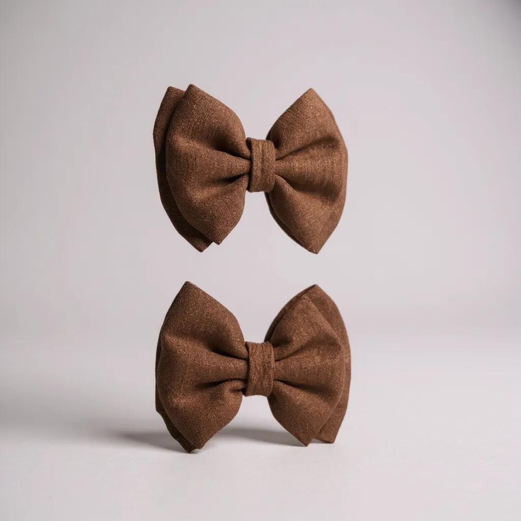 Par de moños chicos tabaco